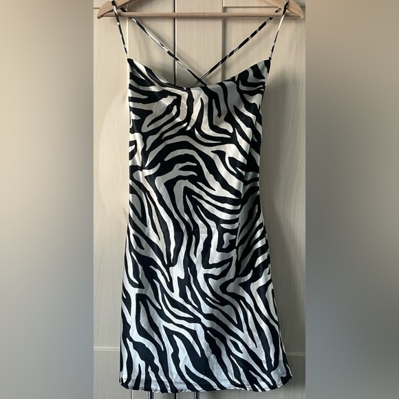 H&M|Divided| Satin Cowl Neck X-Back Spaghetti Strap Zebra Print Mini Dress Sz XS - Picture 4 of 5
